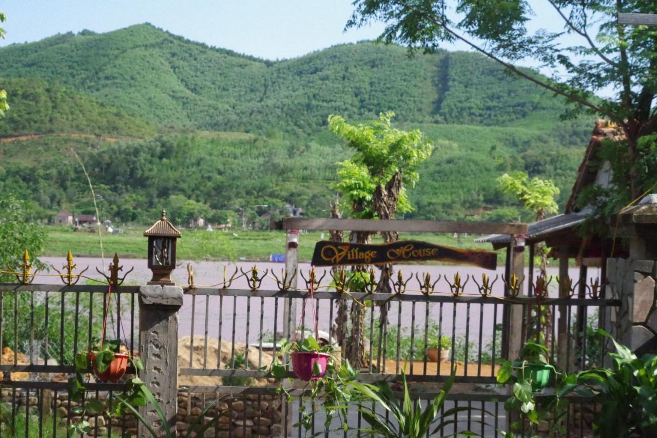 Phong Nha Village House *